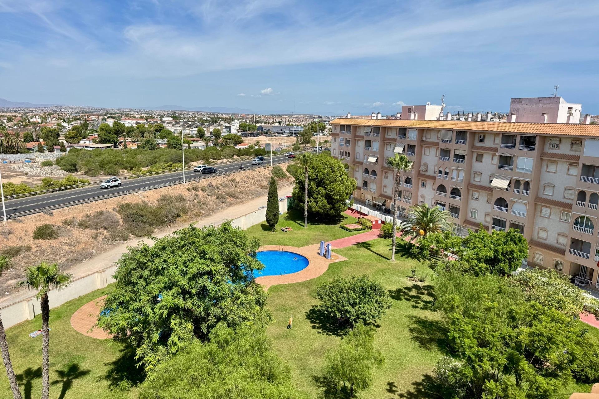 Resale - Apartament / Duplex - Torrevieja - Centro