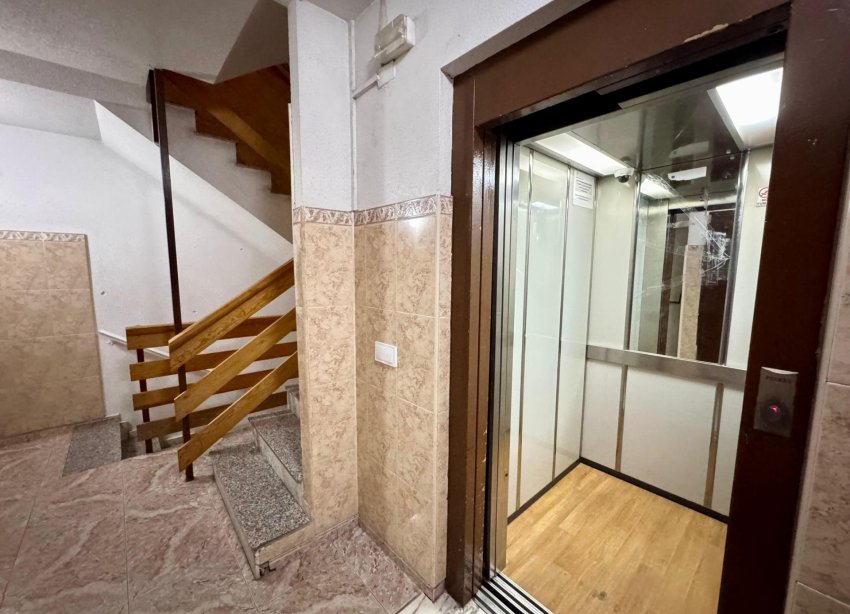 Resale - Apartament / Duplex - Torrevieja - Centro
