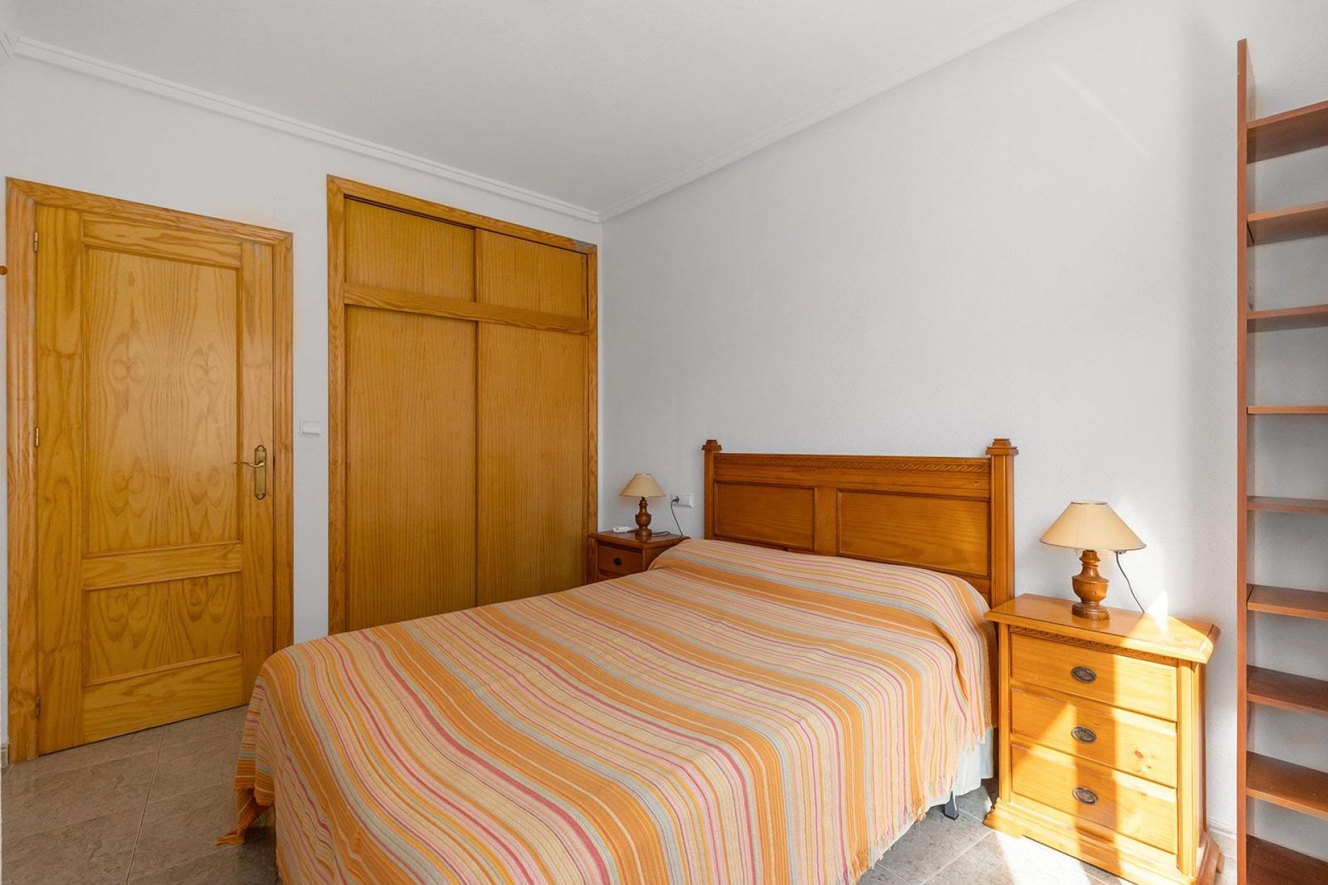 Resale - Apartament / Duplex - Torrevieja - Centro