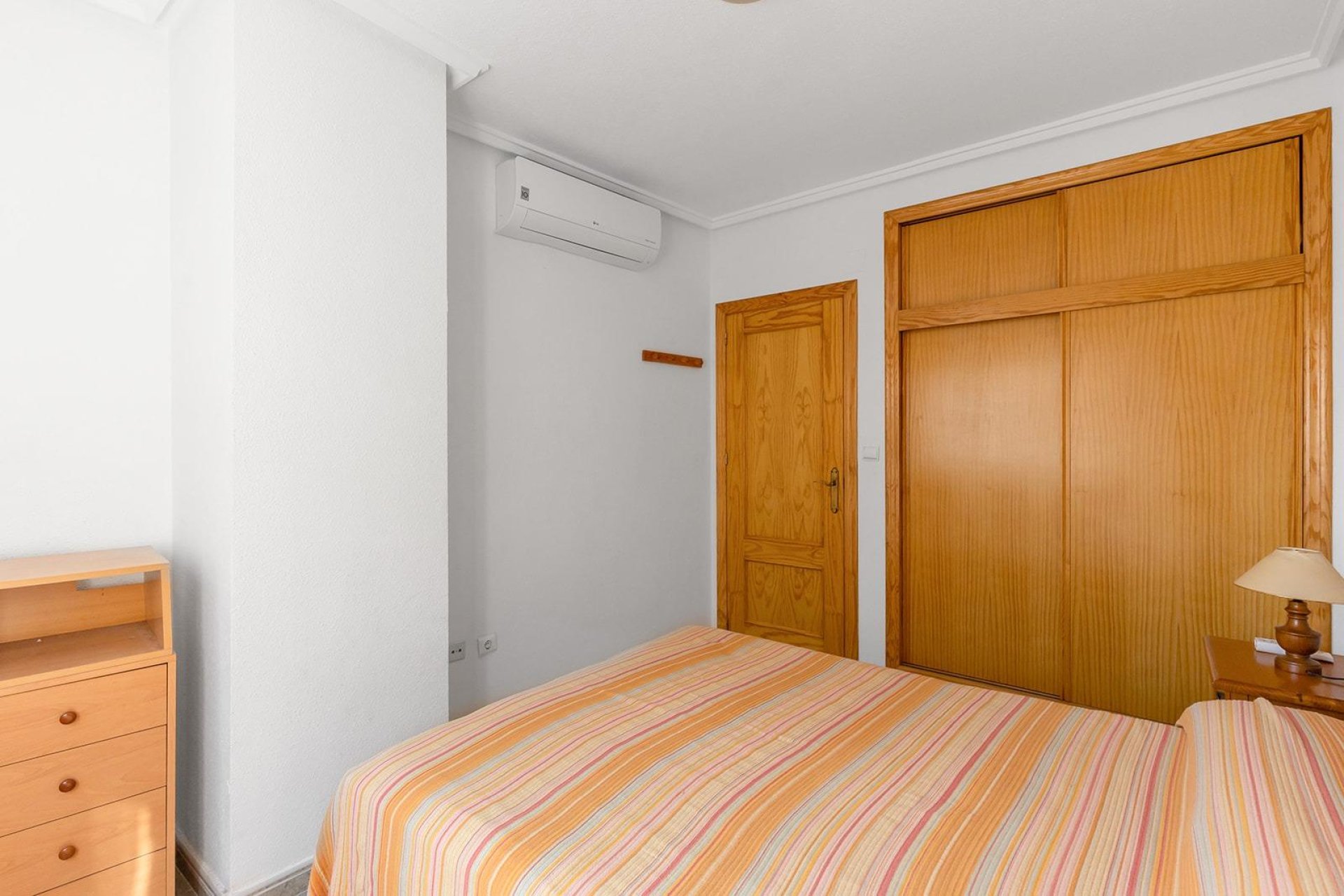 Resale - Apartament / Duplex - Torrevieja - Centro