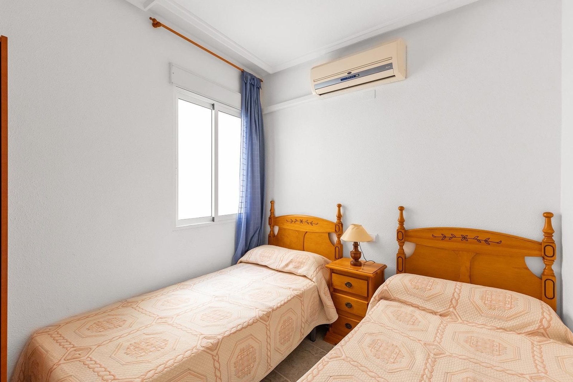 Resale - Apartament / Duplex - Torrevieja - Centro