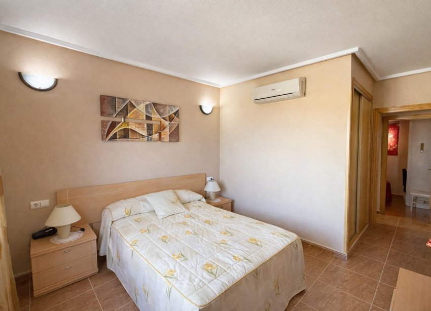 Resale - Apartament / Duplex - Torrevieja - Centro