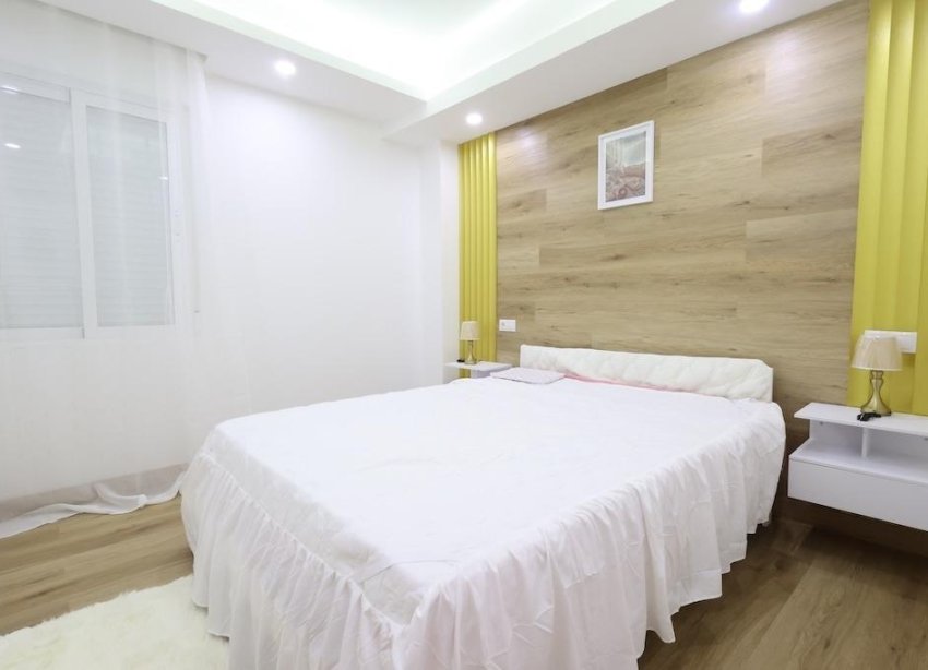 Resale - Apartament / Duplex - Torrevieja - Centro