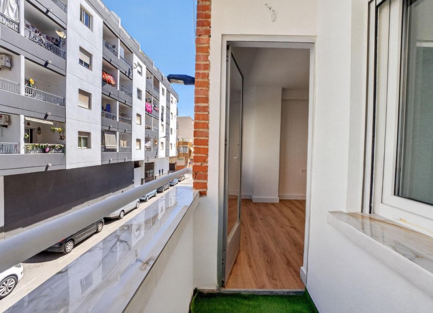 Resale - Apartament / Duplex - Torrevieja - Centro