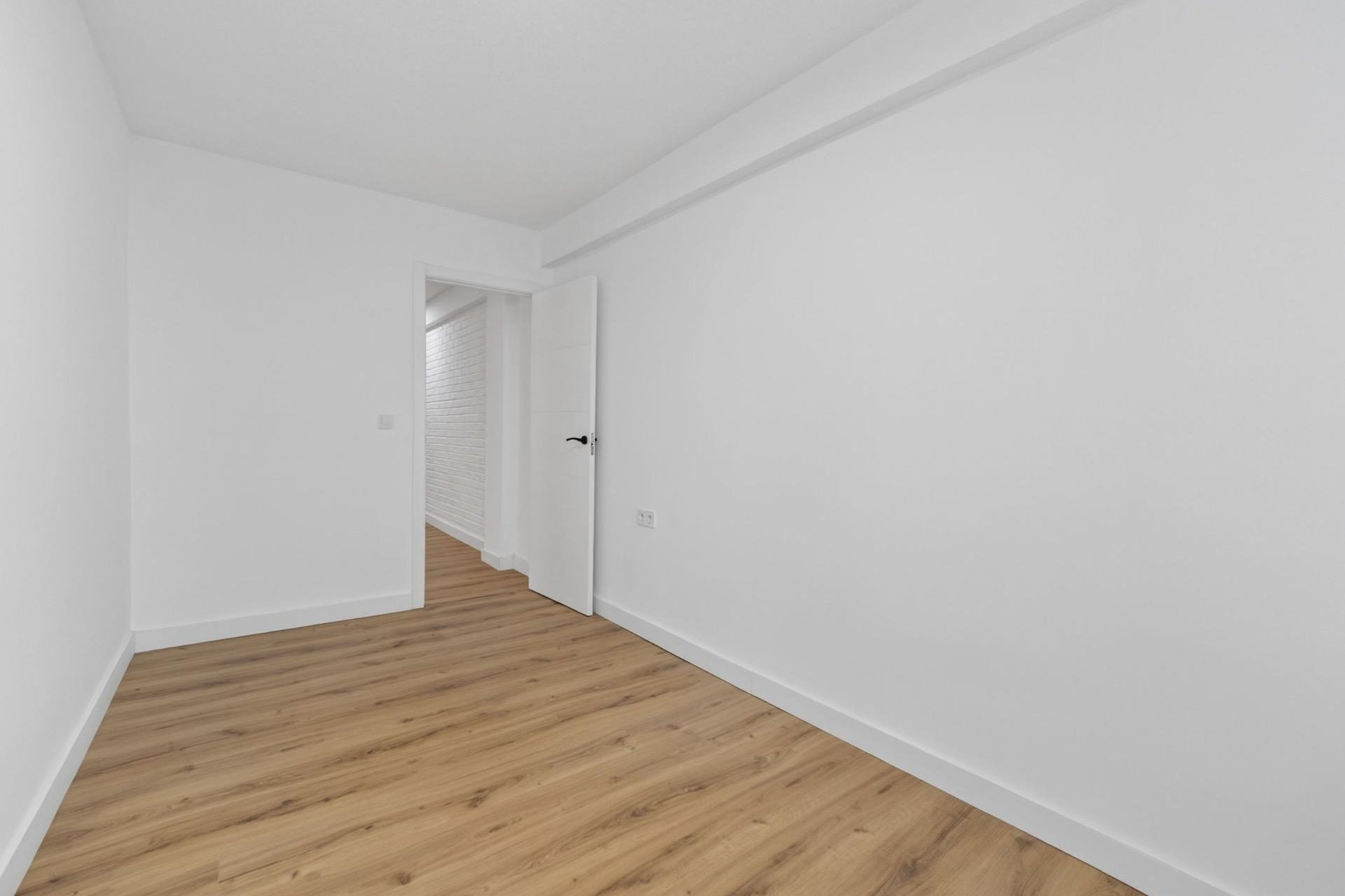 Resale - Apartament / Duplex - Torrevieja - Centro