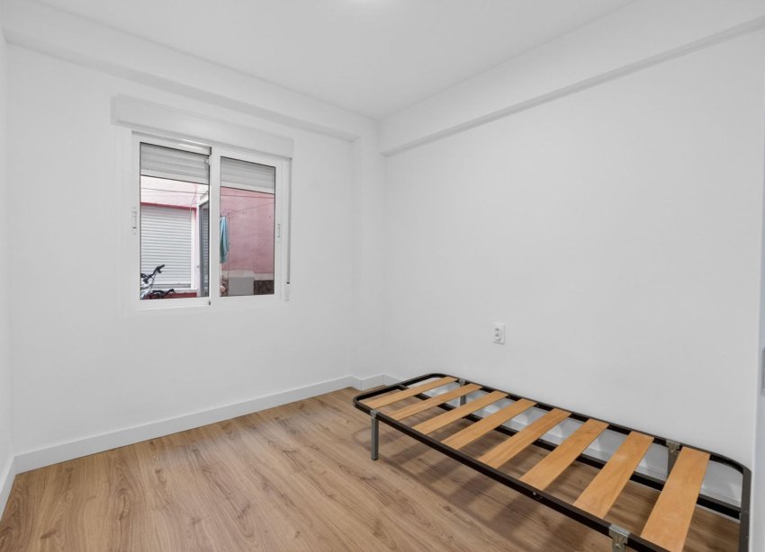 Resale - Apartament / Duplex - Torrevieja - Centro