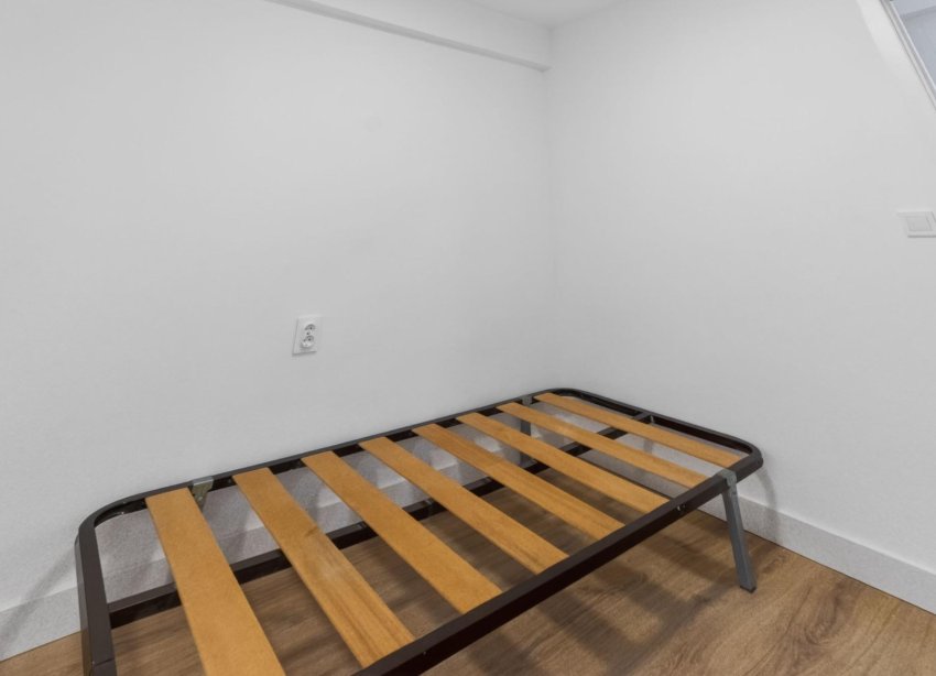 Resale - Apartament / Duplex - Torrevieja - Centro