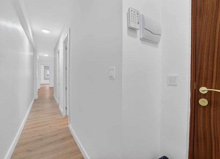 Resale - Apartament / Duplex - Torrevieja - Centro