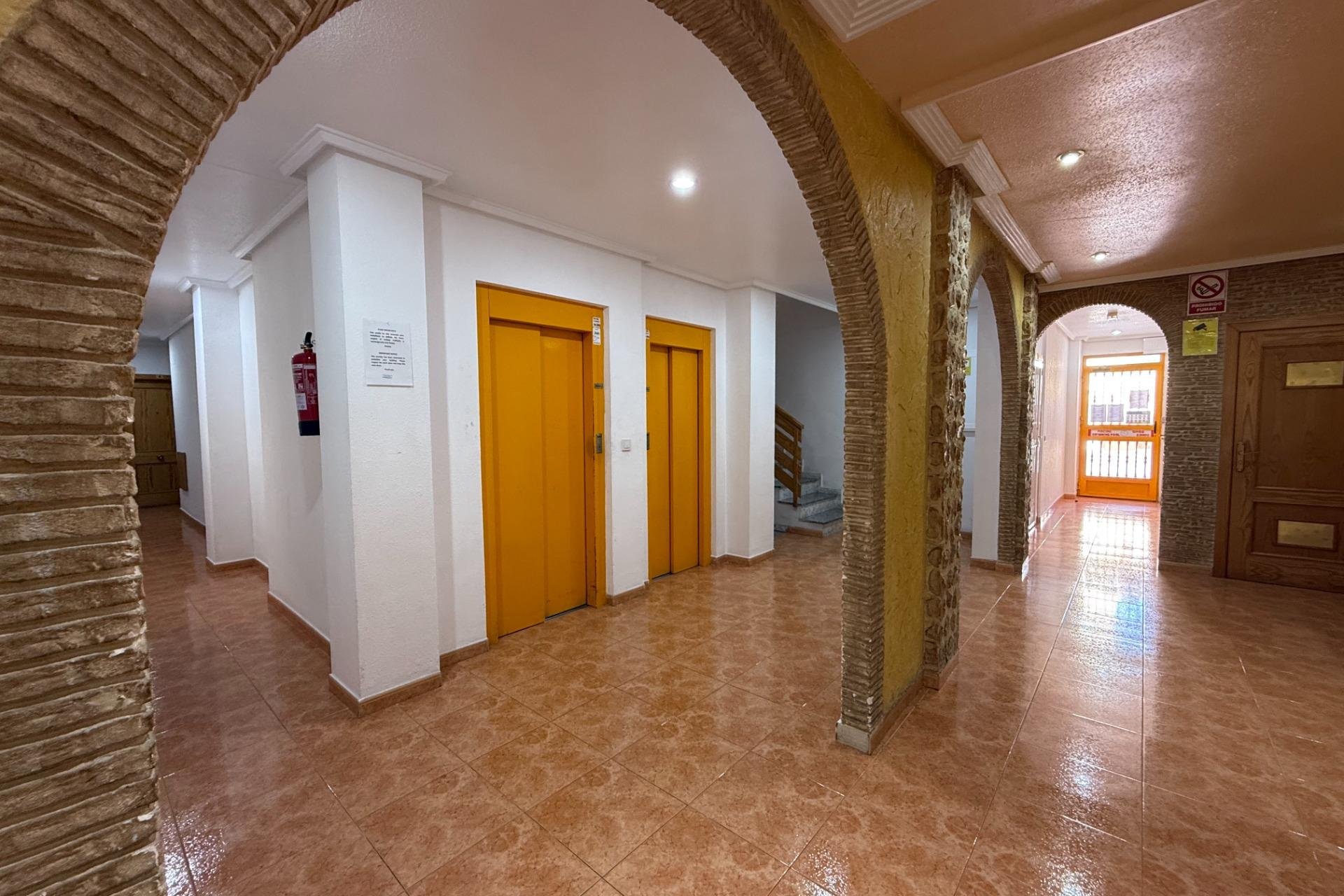 Resale - Apartament / Duplex - Torrevieja - Centro