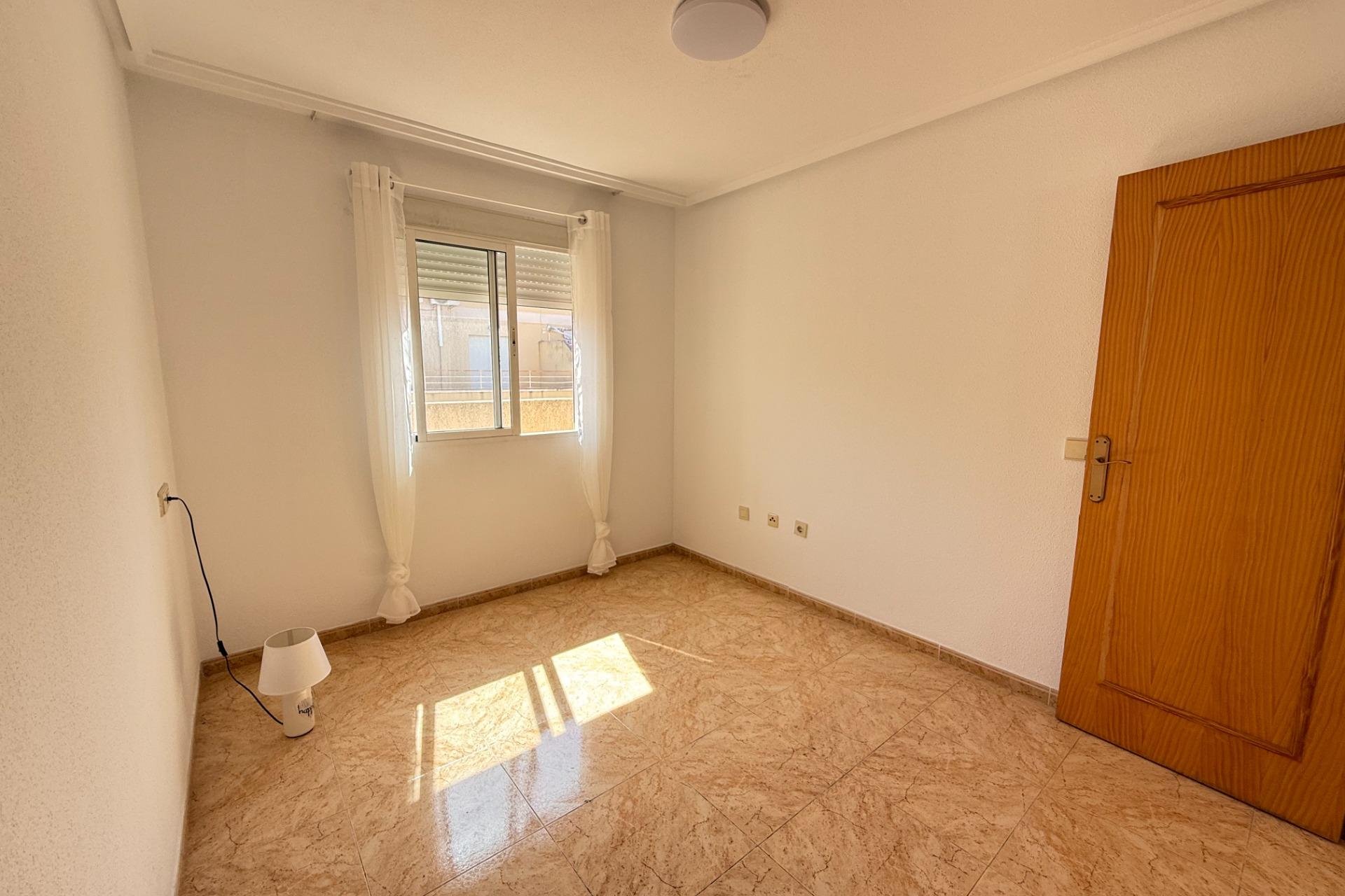 Resale - Apartament / Duplex - Torrevieja - Centro