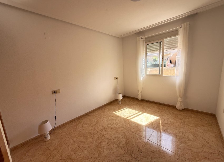 Resale - Apartament / Duplex - Torrevieja - Centro