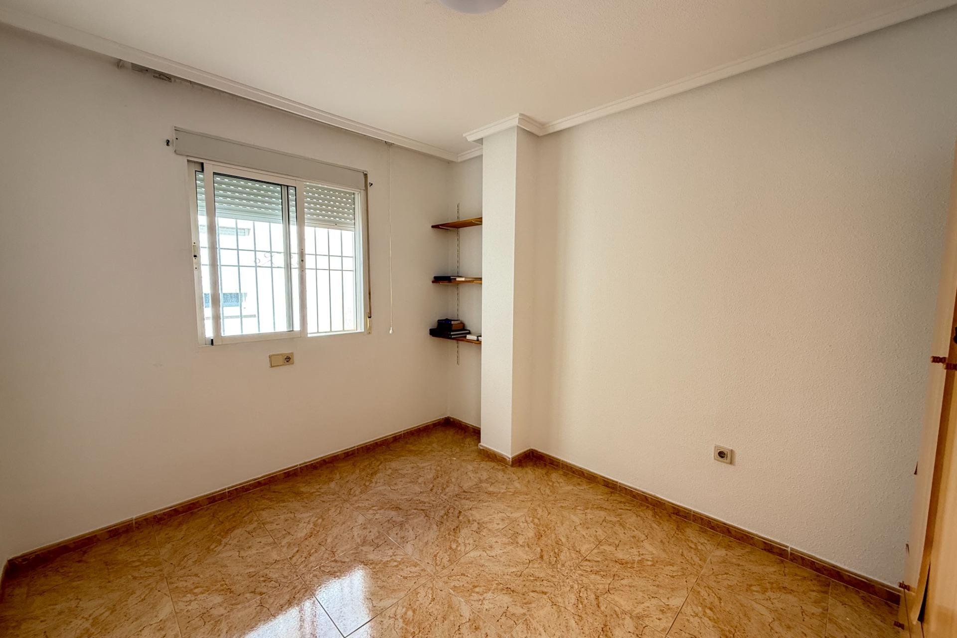 Resale - Apartament / Duplex - Torrevieja - Centro