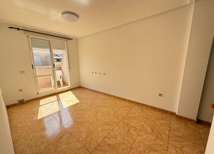 Resale - Apartament / Duplex - Torrevieja - Centro