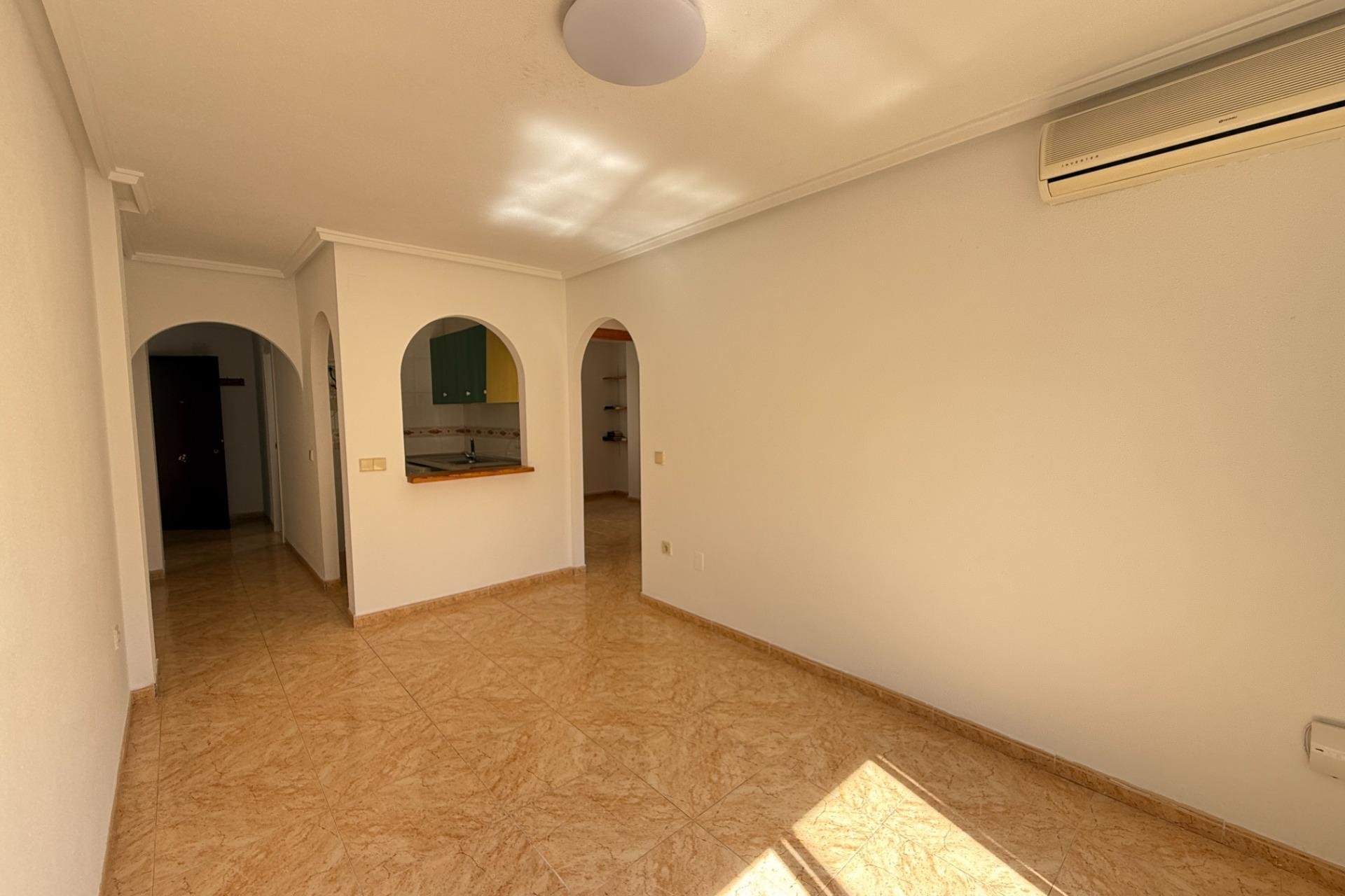 Resale - Apartament / Duplex - Torrevieja - Centro