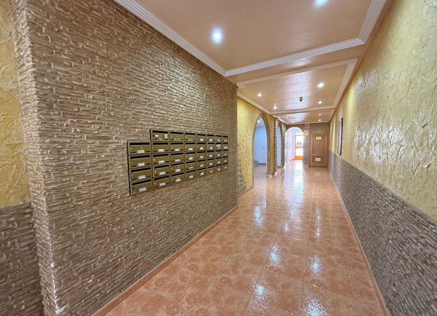 Resale - Apartament / Duplex - Torrevieja - Centro