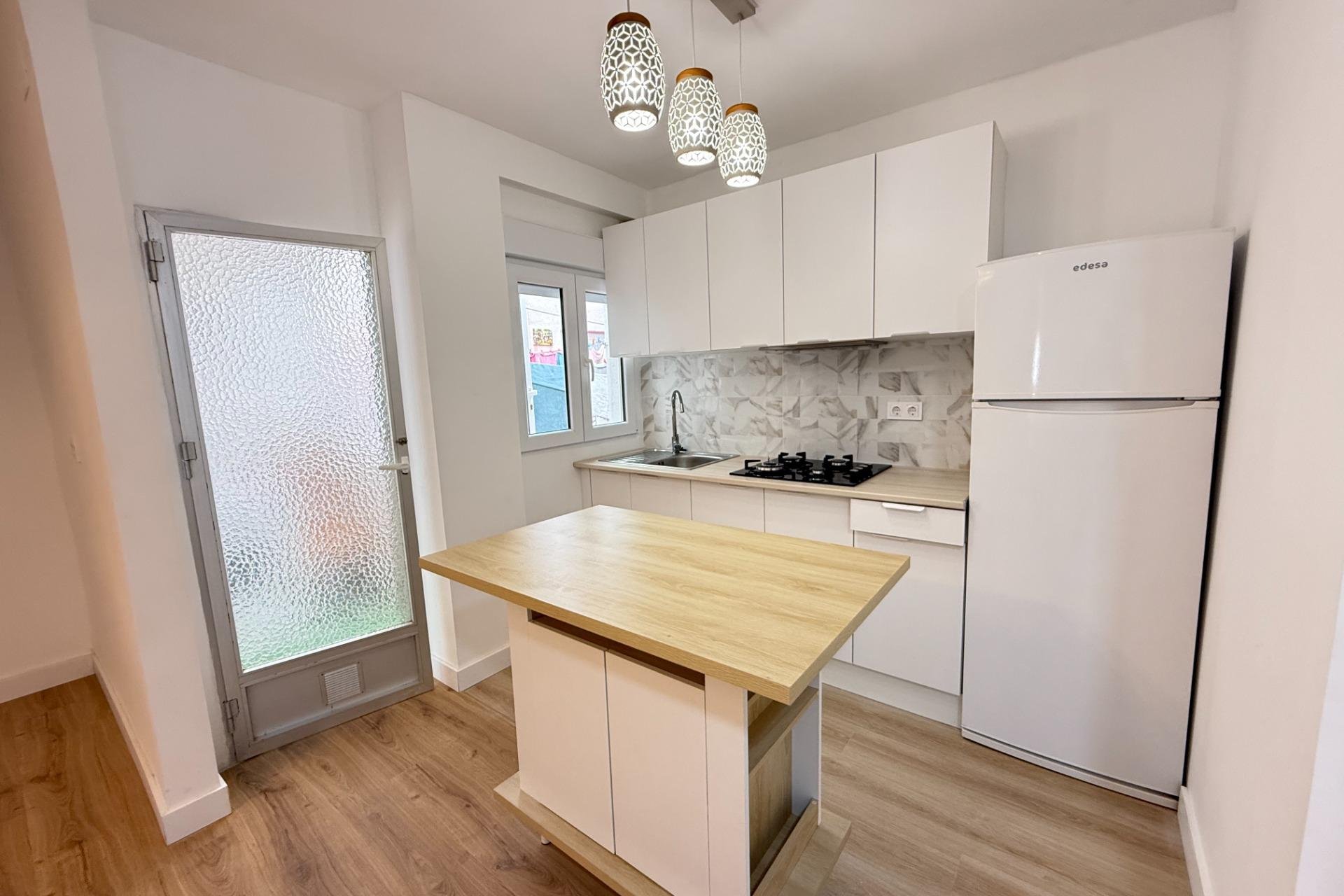 Resale - Apartament / Duplex - Torrevieja - Centro
