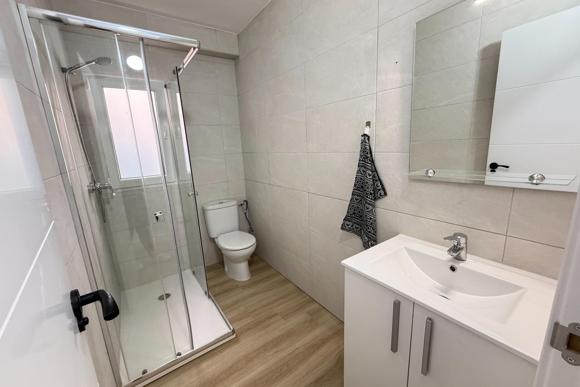 Resale - Apartament / Duplex - Torrevieja - Centro