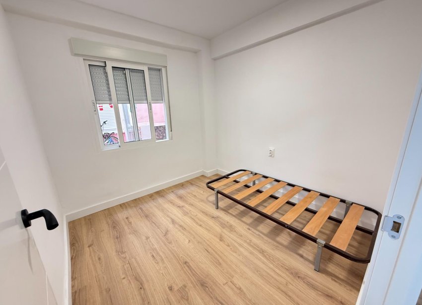 Resale - Apartament / Duplex - Torrevieja - Centro