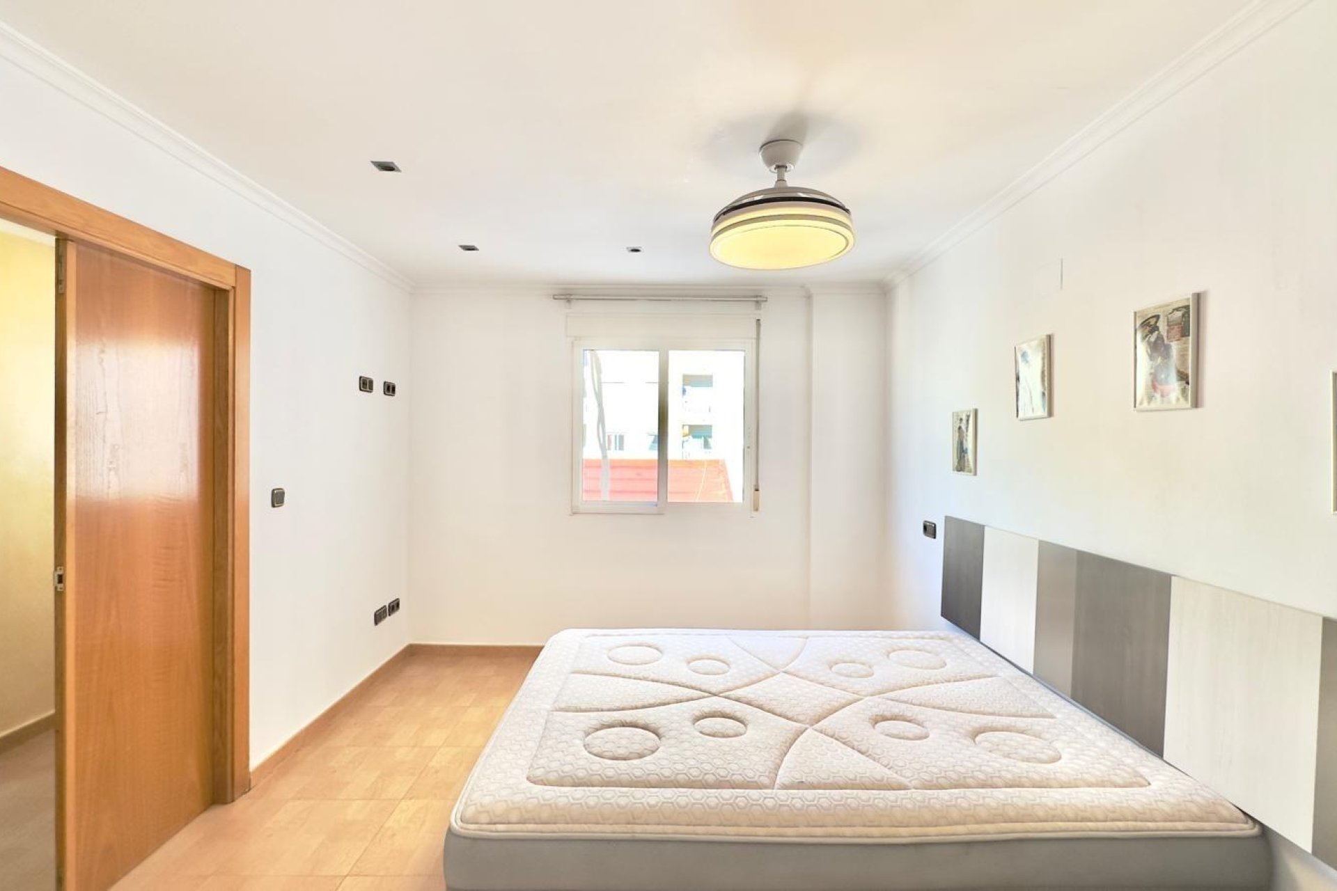 Resale - Apartament / Duplex - Torrevieja - Centro