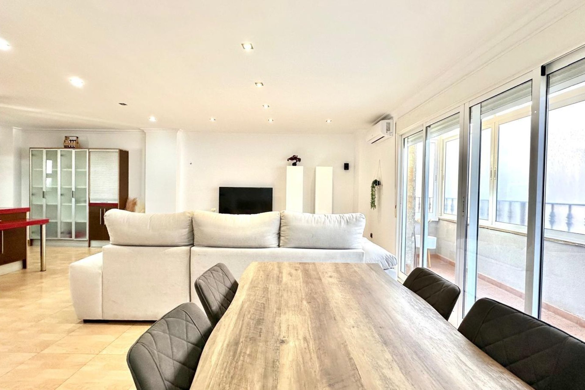 Resale - Apartament / Duplex - Torrevieja - Centro