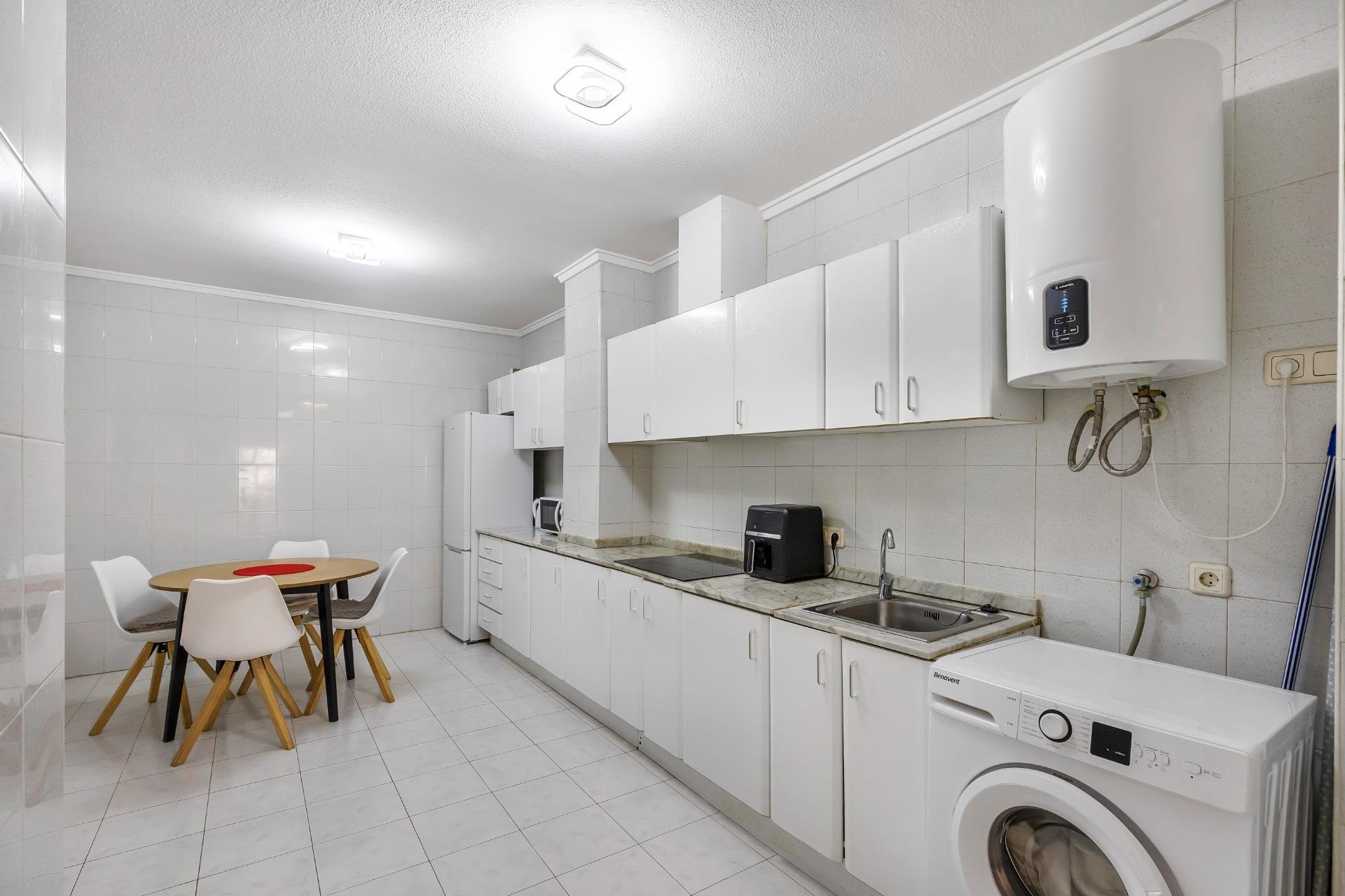 Resale - Apartament / Duplex - Torrevieja - Centro
