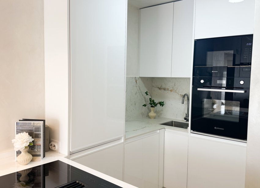 Resale - Apartament / Duplex - Torrevieja - Centro
