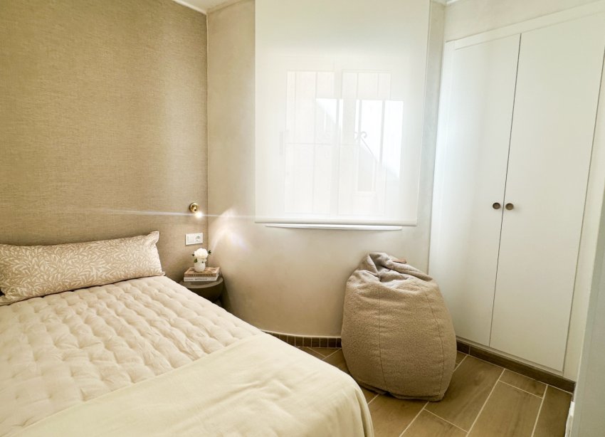 Resale - Apartament / Duplex - Torrevieja - Centro