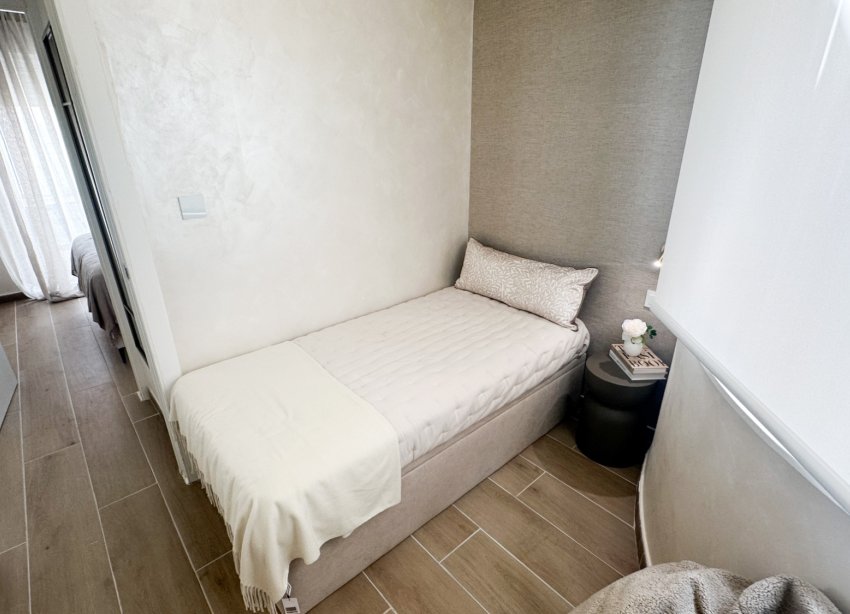 Resale - Apartament / Duplex - Torrevieja - Centro