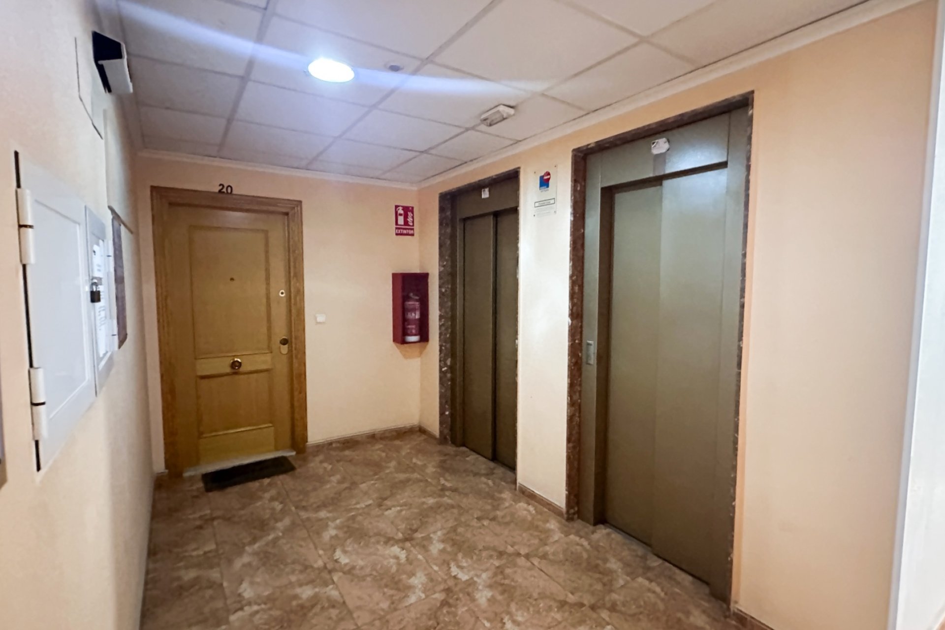 Resale - Apartament / Duplex - Torrevieja - Centro