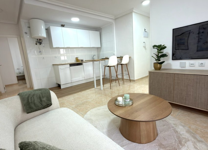 Resale - Apartament / Duplex - Torrevieja - Curva del Palangre