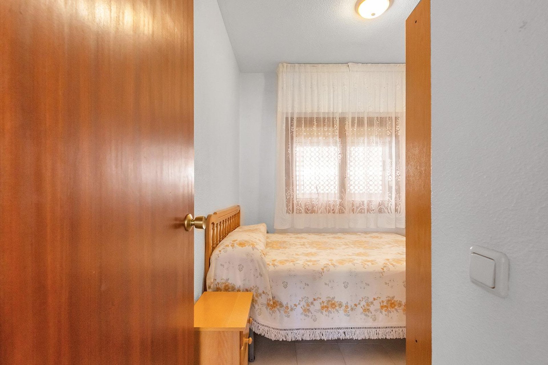 Resale - Apartament / Duplex - Torrevieja - Estacion de autobuses