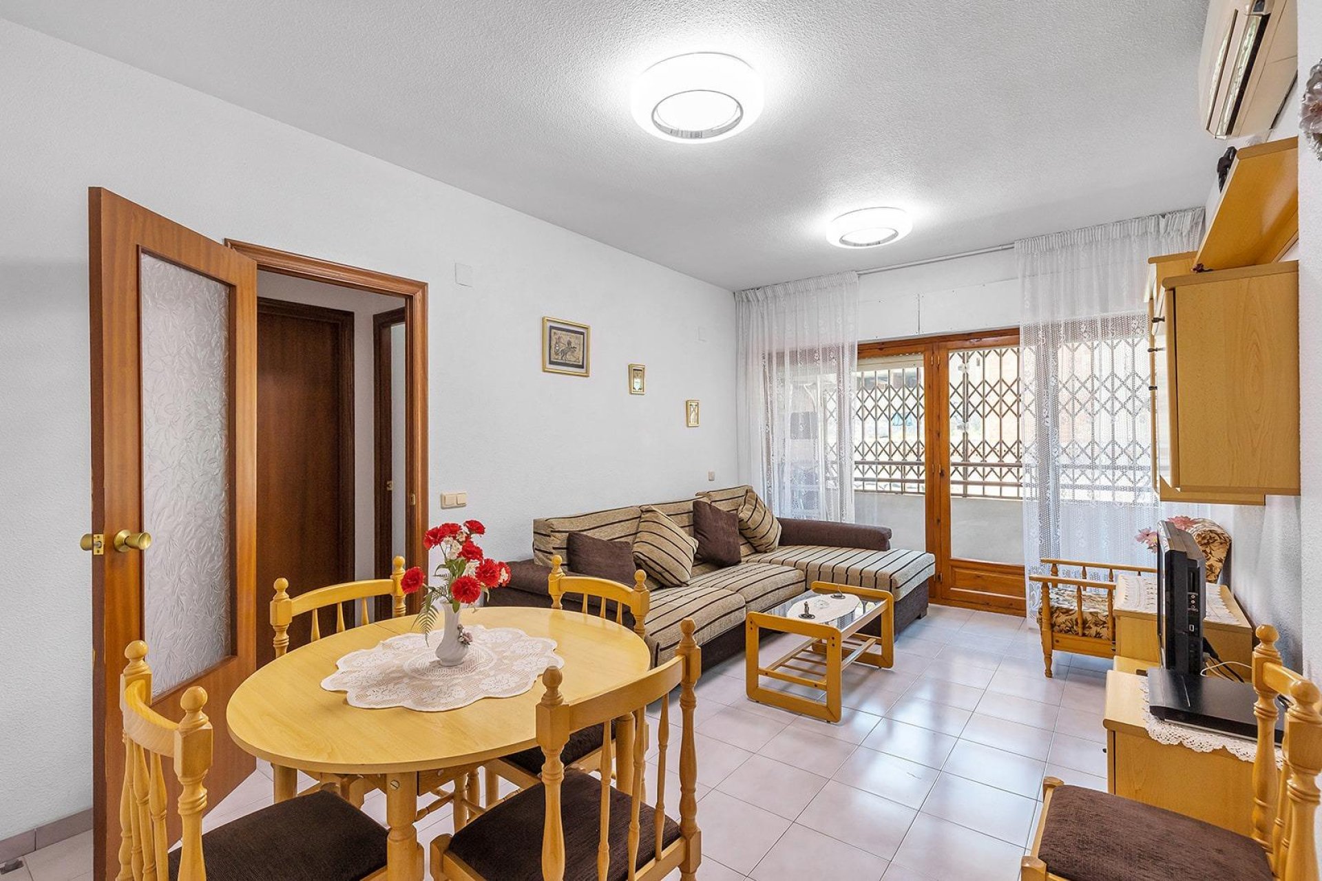 Resale - Apartament / Duplex - Torrevieja - Estacion de autobuses