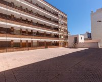 Resale - Apartament / Duplex - Torrevieja - Estacion de autobuses