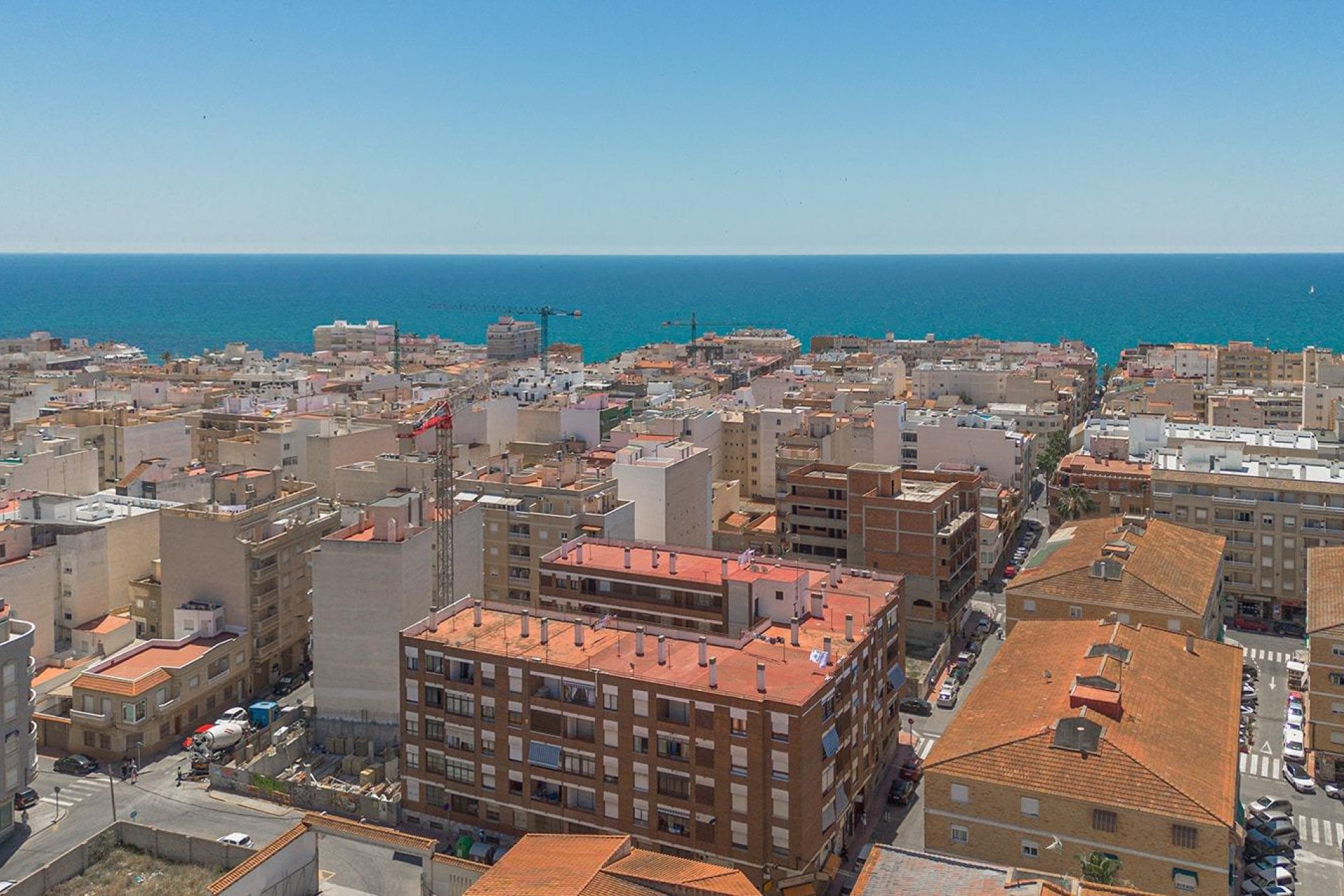 Resale - Apartament / Duplex - Torrevieja - Estacion de autobuses