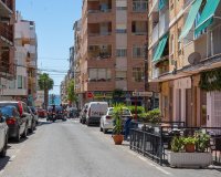 Resale - Apartament / Duplex - Torrevieja - Estacion de autobuses