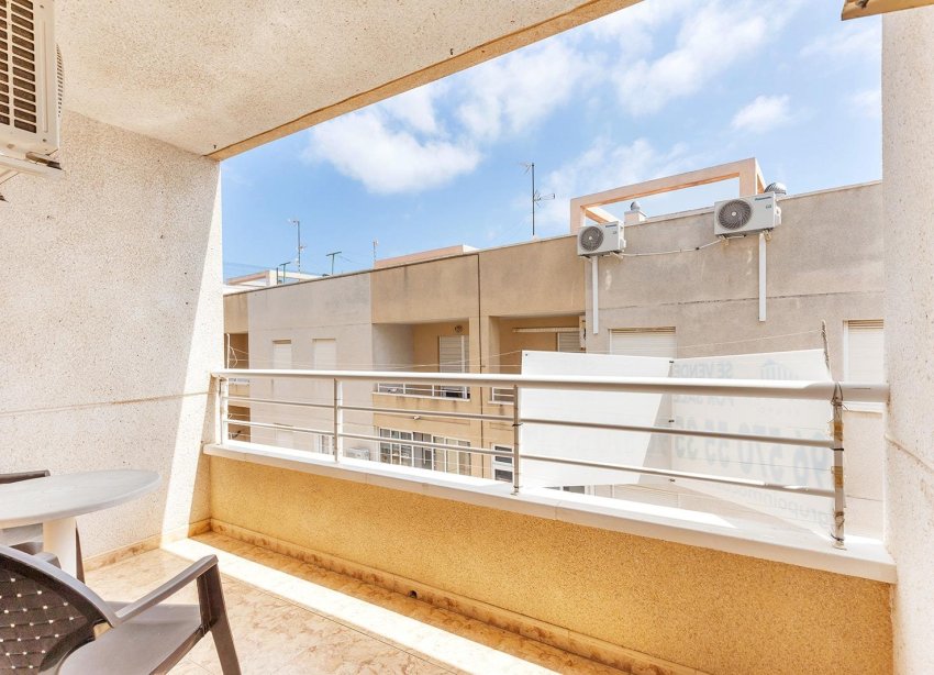 Resale - Apartament / Duplex - Torrevieja - Estacion de autobuses
