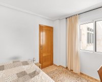 Resale - Apartament / Duplex - Torrevieja - Estacion de autobuses