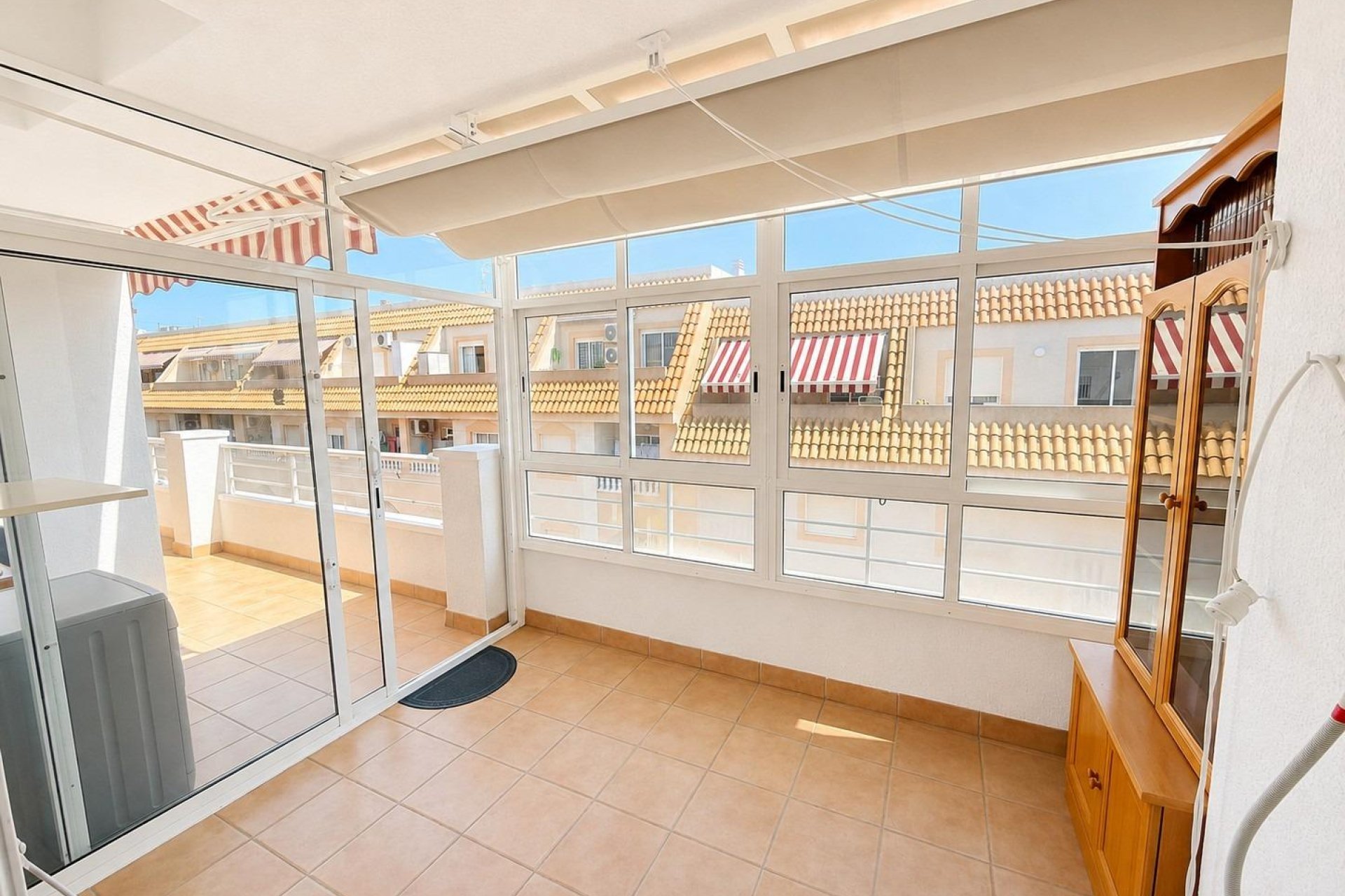 Resale - Apartament / Duplex - Torrevieja - Estacion de autobuses