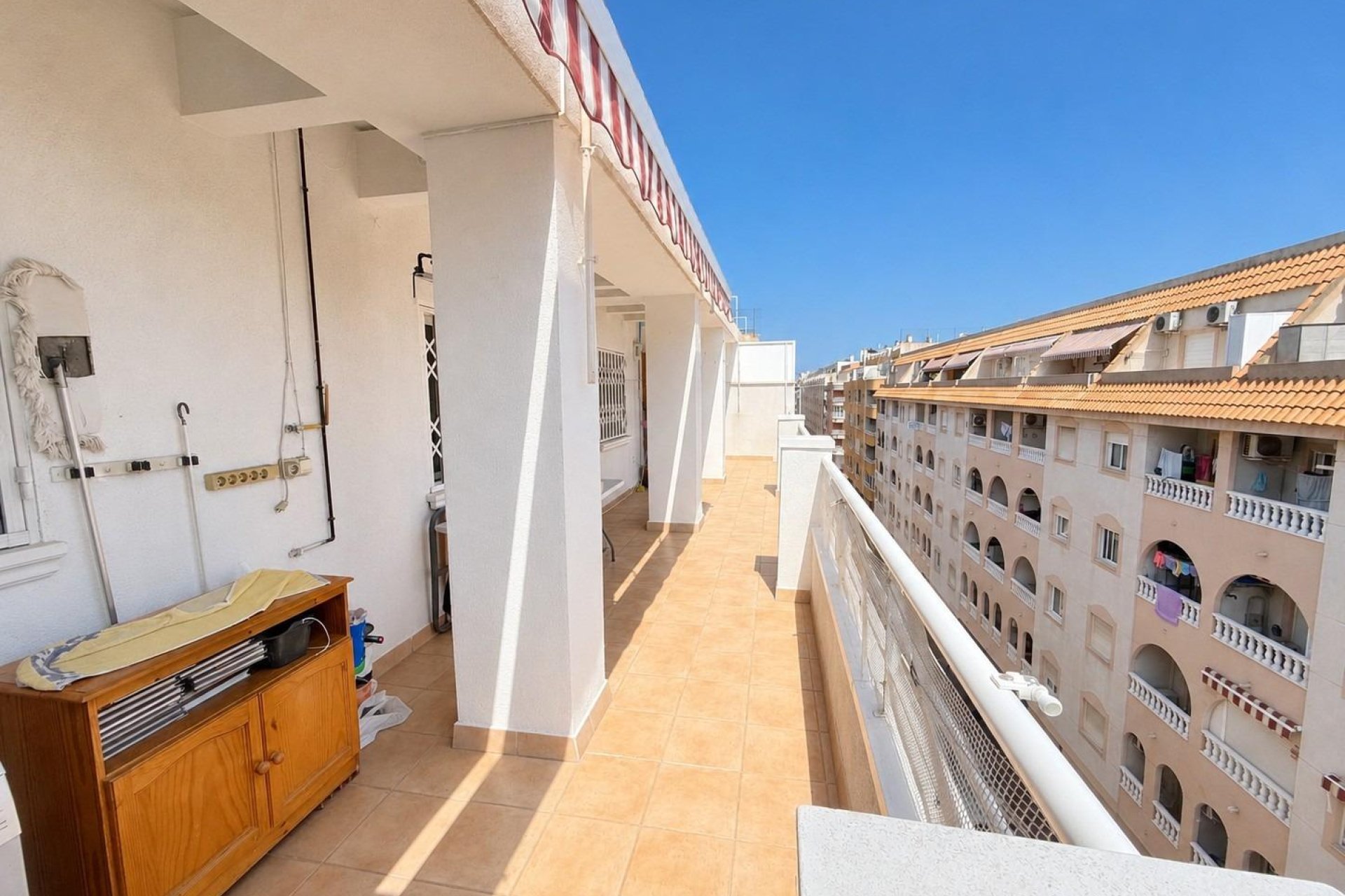 Resale - Apartament / Duplex - Torrevieja - Estacion de autobuses