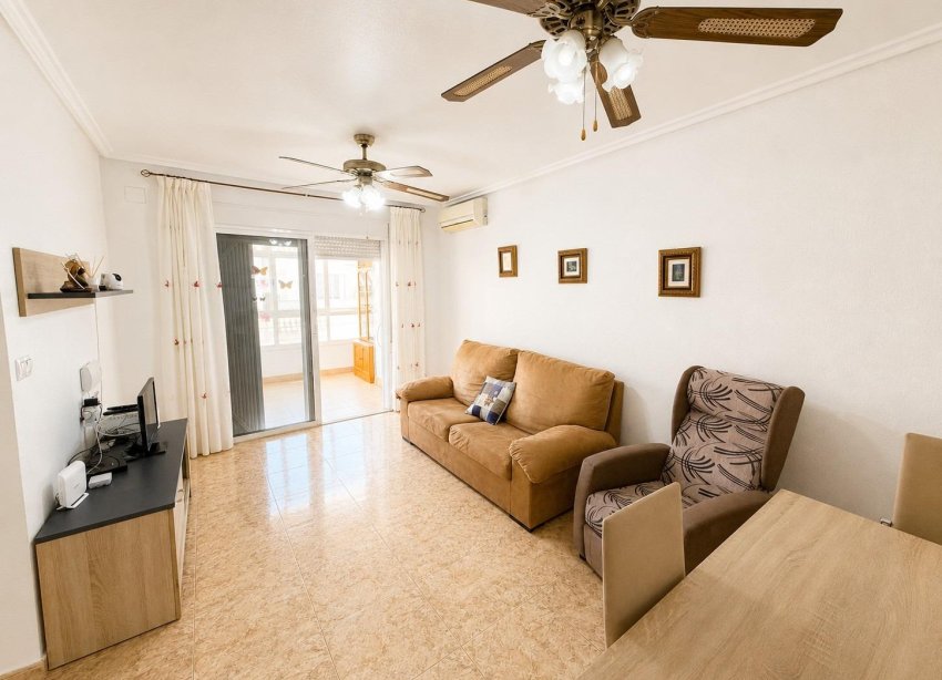 Resale - Apartament / Duplex - Torrevieja - Estacion de autobuses