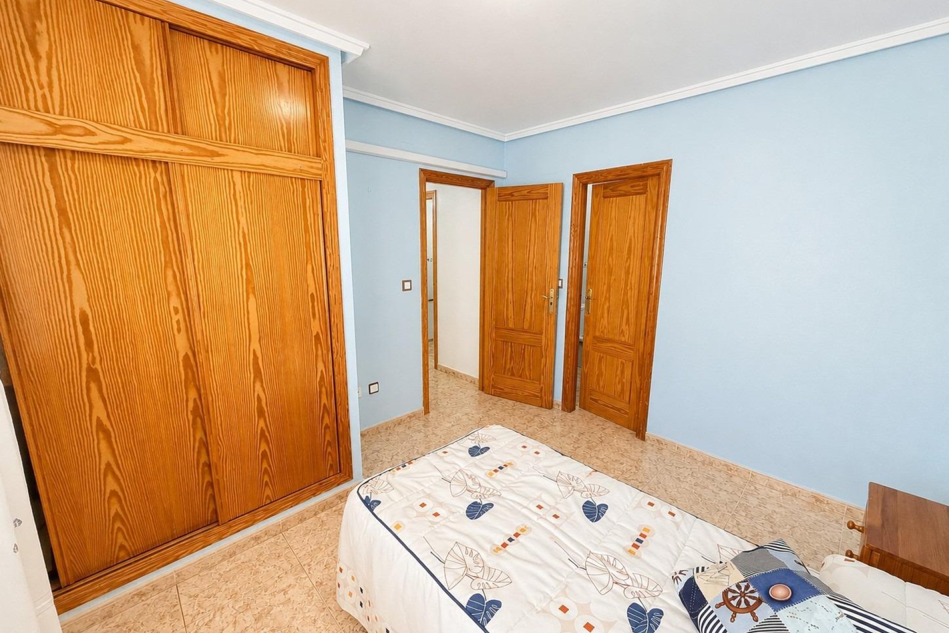 Resale - Apartament / Duplex - Torrevieja - Estacion de autobuses