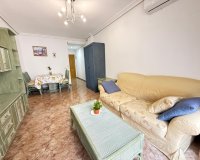 Resale - Apartament / Duplex - Torrevieja - Estacion de autobuses