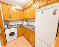 Resale - Apartament / Duplex - Torrevieja - Estacion de autobuses
