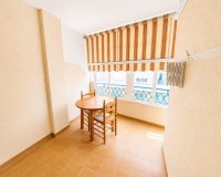 Resale - Apartament / Duplex - Torrevieja - Estacion de autobuses