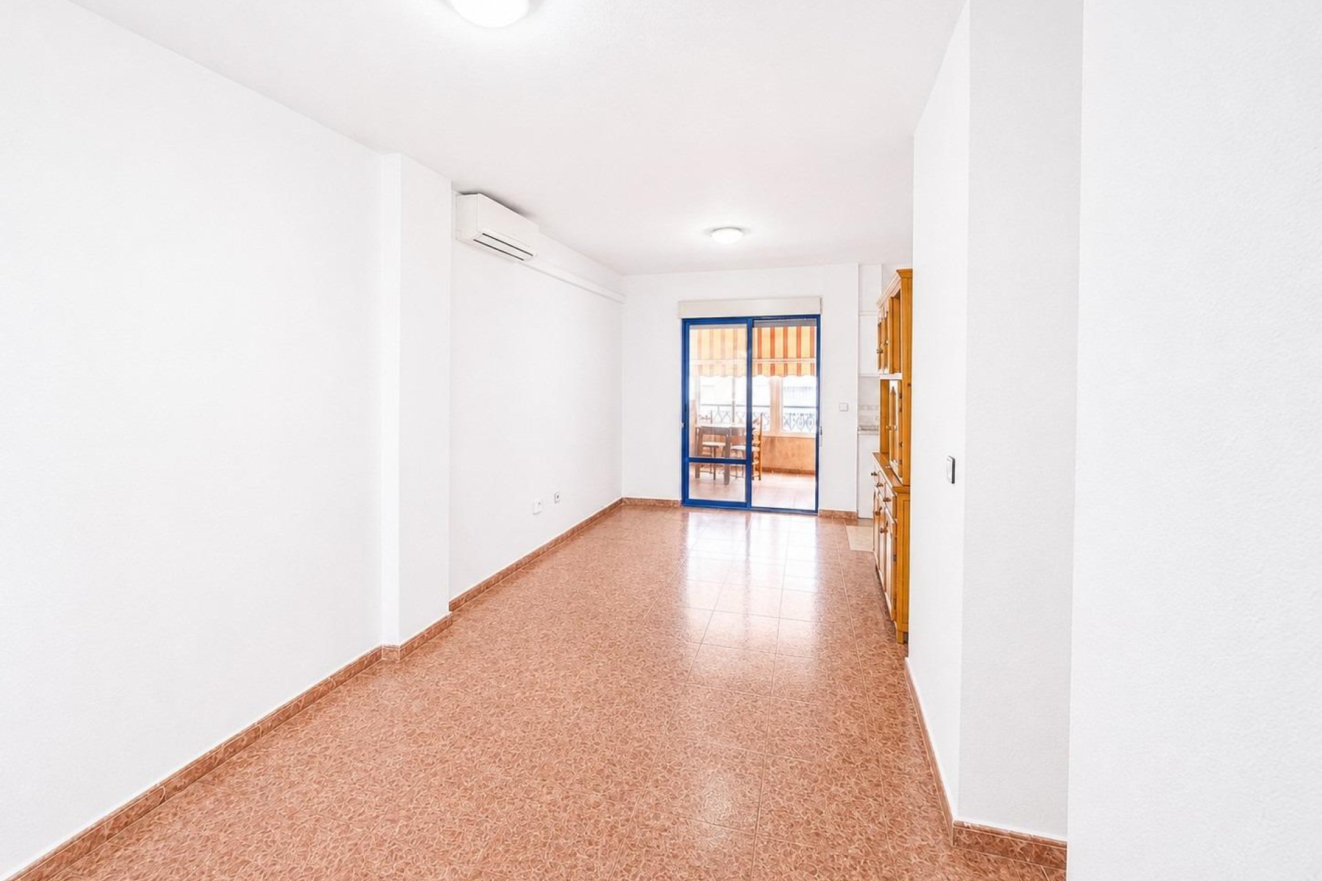 Resale - Apartament / Duplex - Torrevieja - Estacion de autobuses