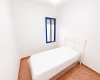 Resale - Apartament / Duplex - Torrevieja - Estacion de autobuses