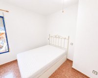 Resale - Apartament / Duplex - Torrevieja - Estacion de autobuses