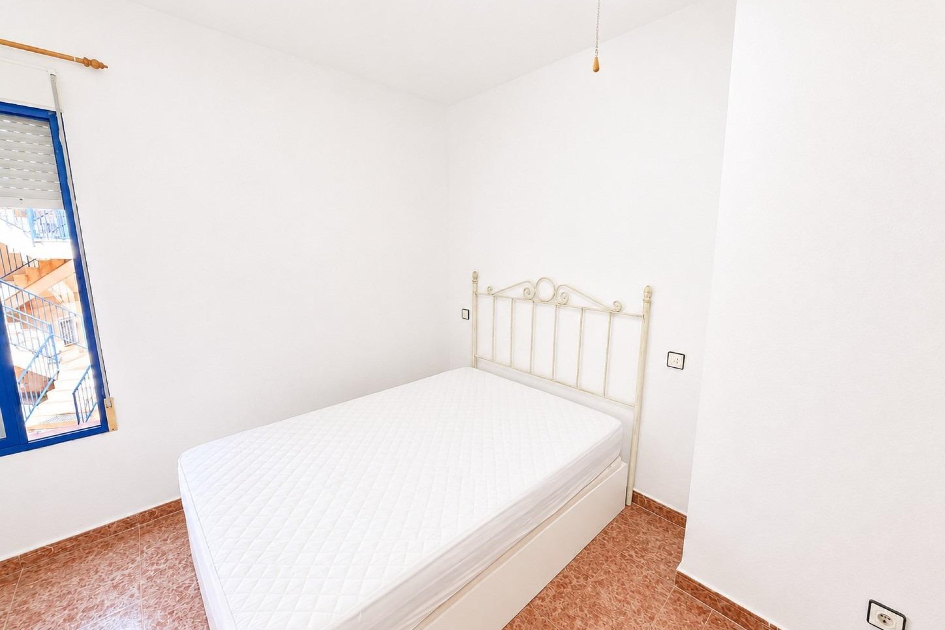 Resale - Apartament / Duplex - Torrevieja - Estacion de autobuses