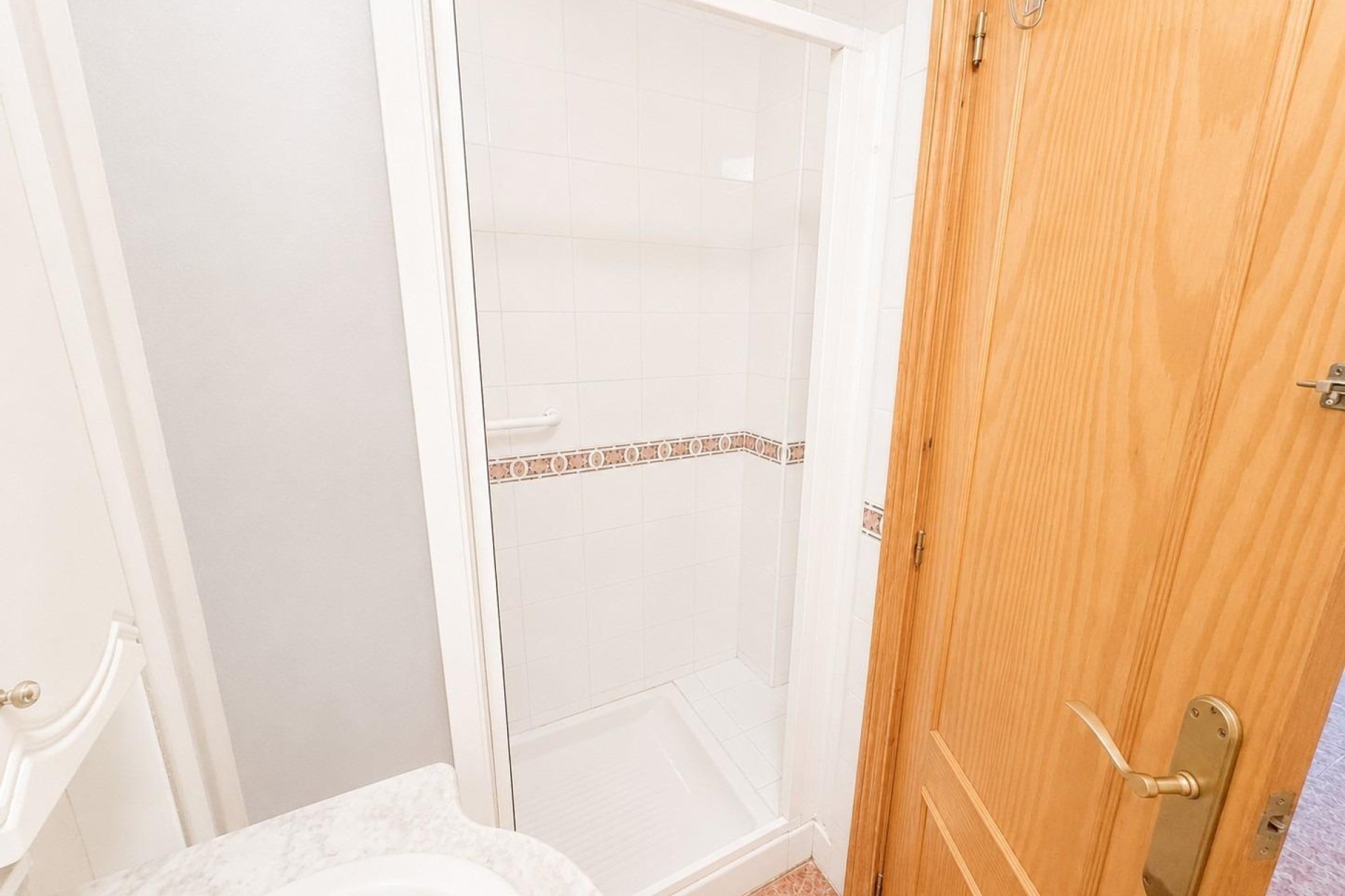 Resale - Apartament / Duplex - Torrevieja - Estacion de autobuses