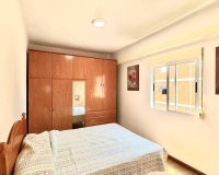 Resale - Apartament / Duplex - Torrevieja - Estacion de autobuses